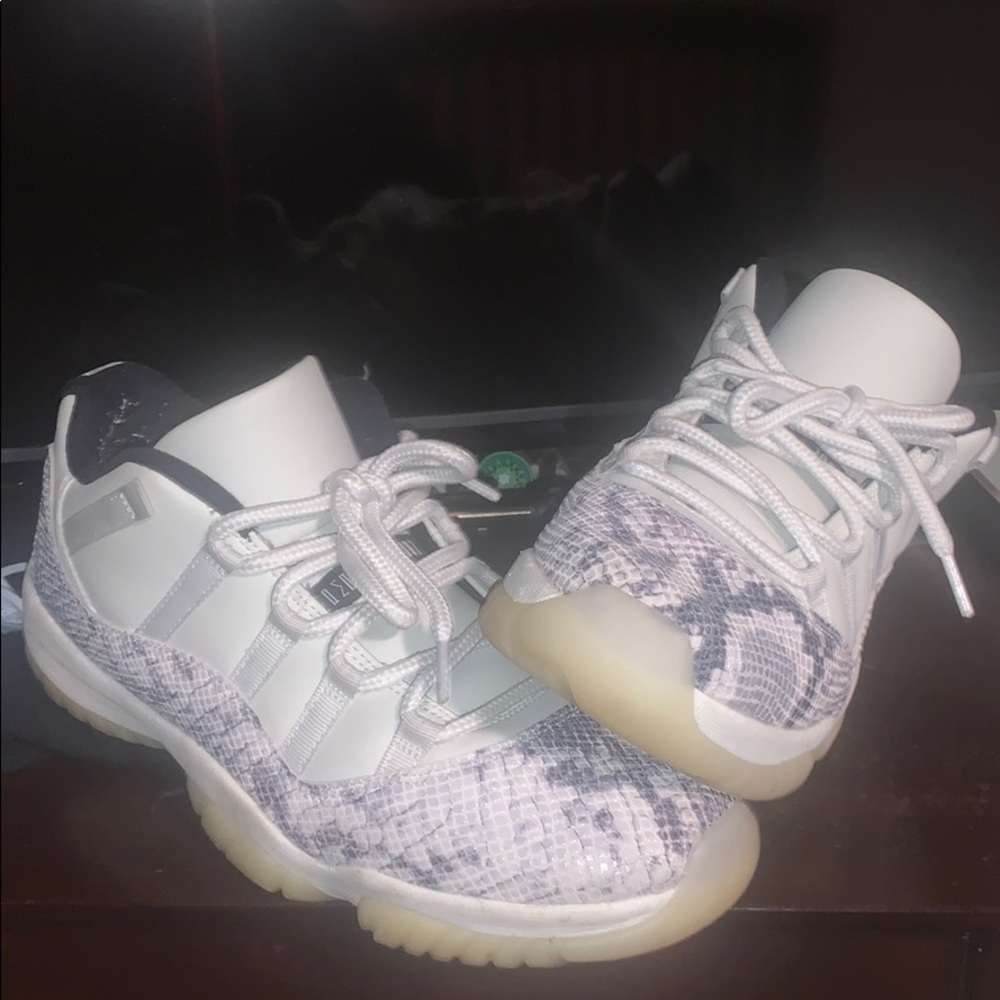 Jordan 11’s Snake Skin Lows Size:10 IN MEN